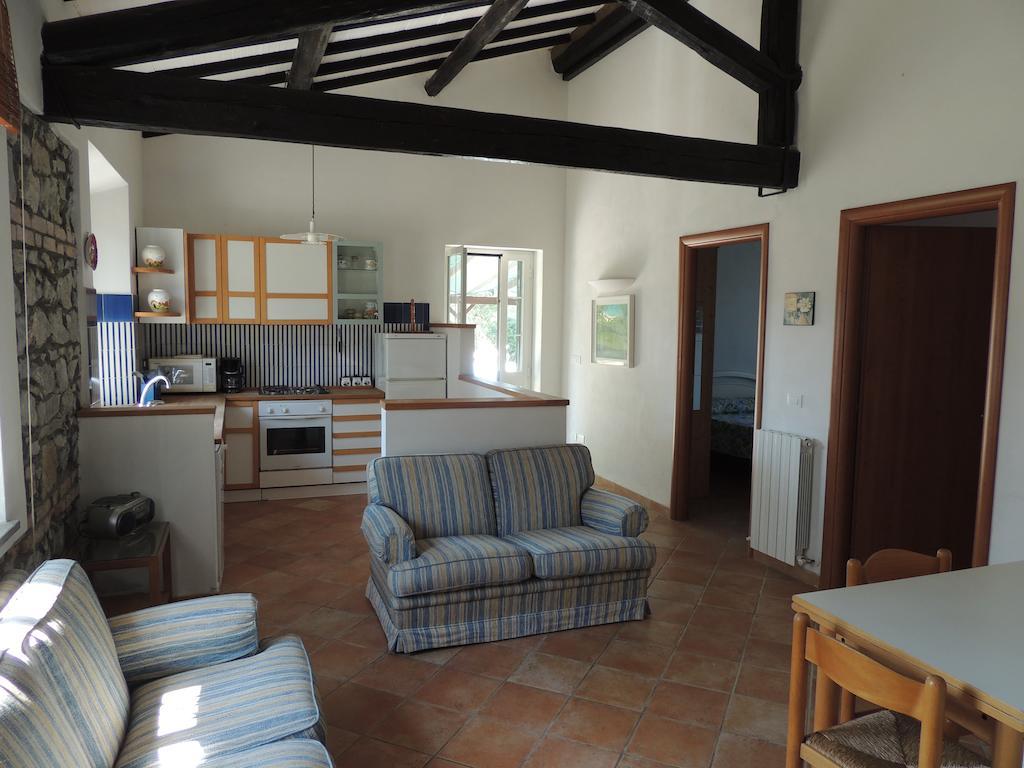 Pieve di Santa Luce Podere Il Mulino חדר תמונה